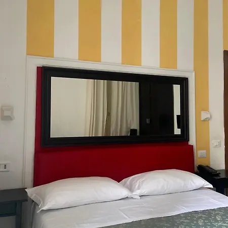 Hotel Center 2-3